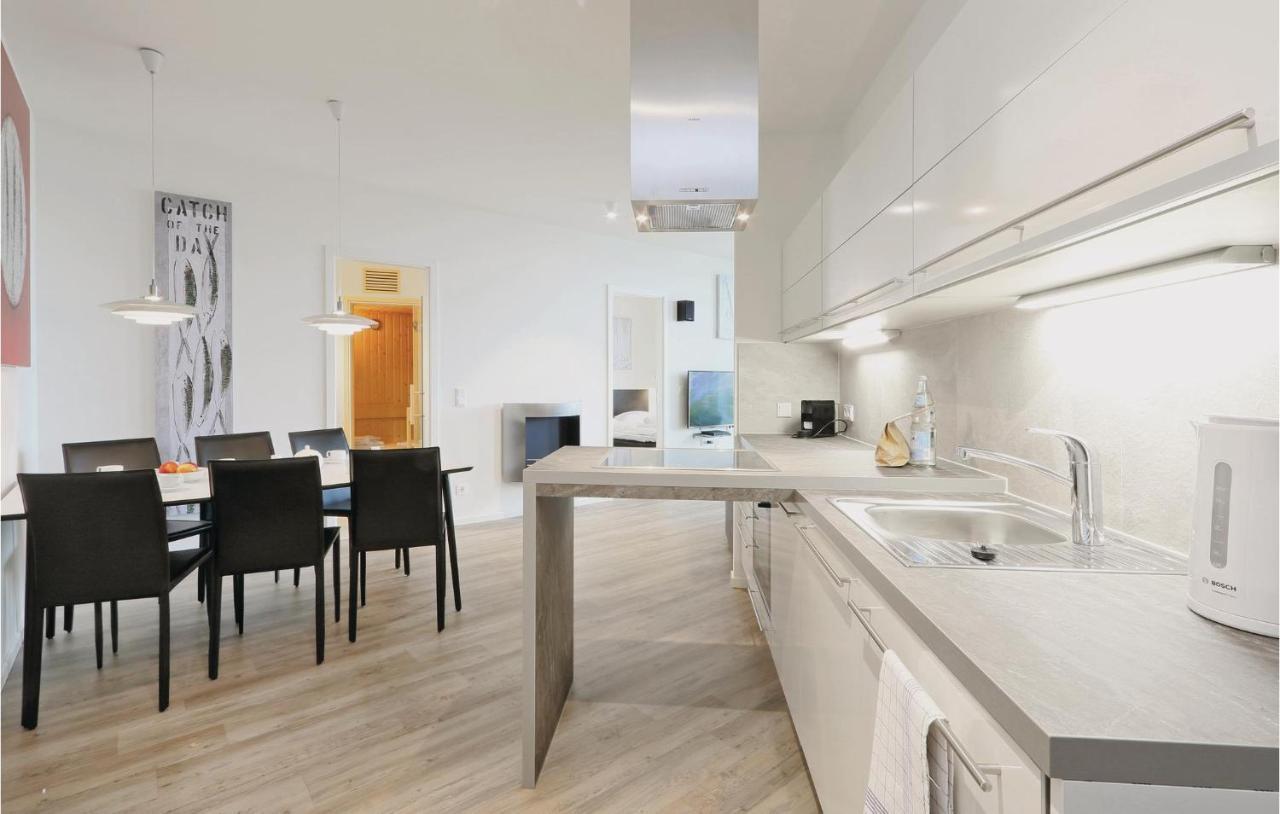 Amazing apartment in Lbeck Travemnde with 2 Bedrooms, Sauna&WiFi Lübeck Buitenkant foto