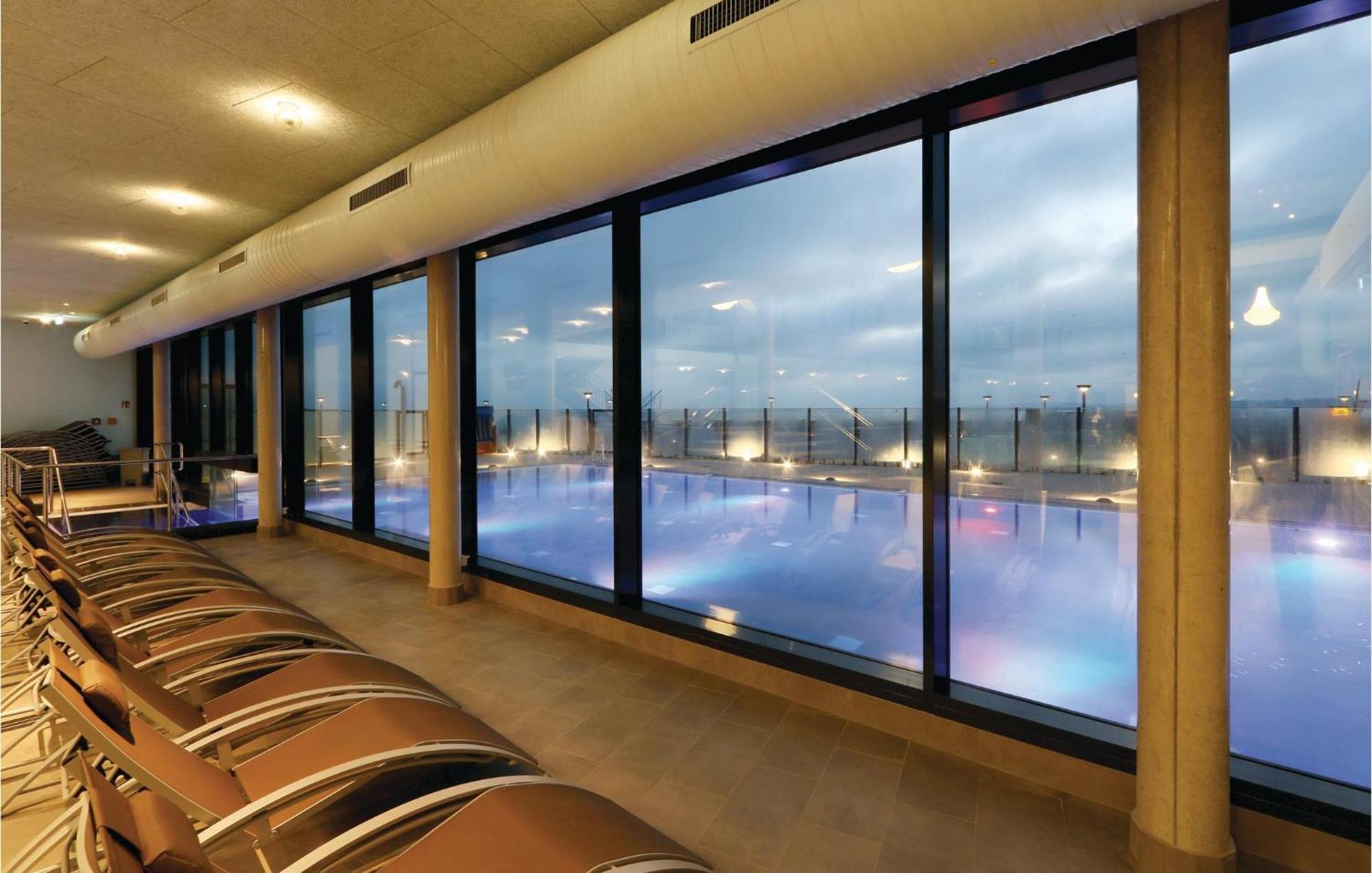 Amazing apartment in Lbeck Travemnde with 2 Bedrooms, Sauna&WiFi Lübeck Buitenkant foto